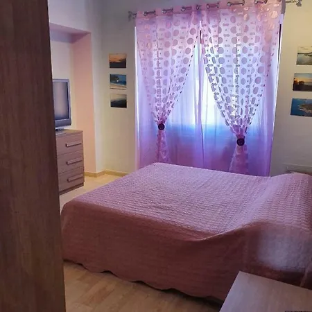 Ambra House