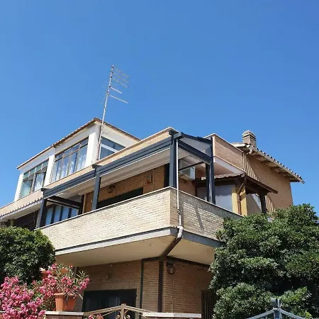Ambra House *